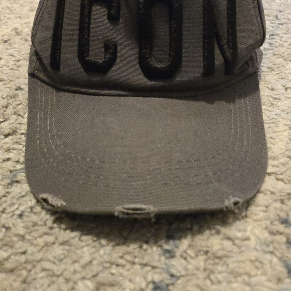 DSQUARED2 ICON Baseball Cap Grey Black Embroidered Distressed Hat One Size - Picture 2 of 7